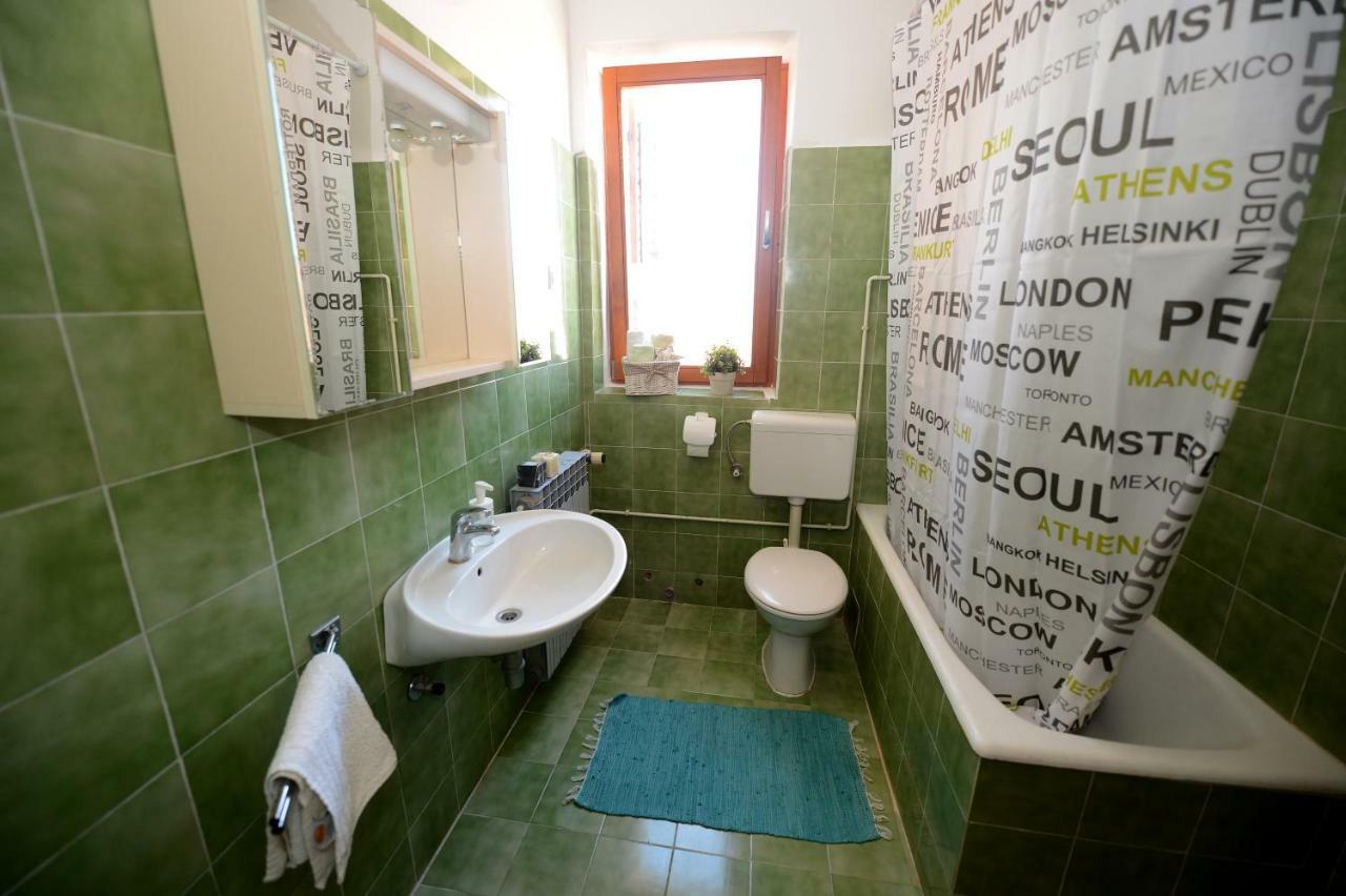 Padrenostro Apartment *