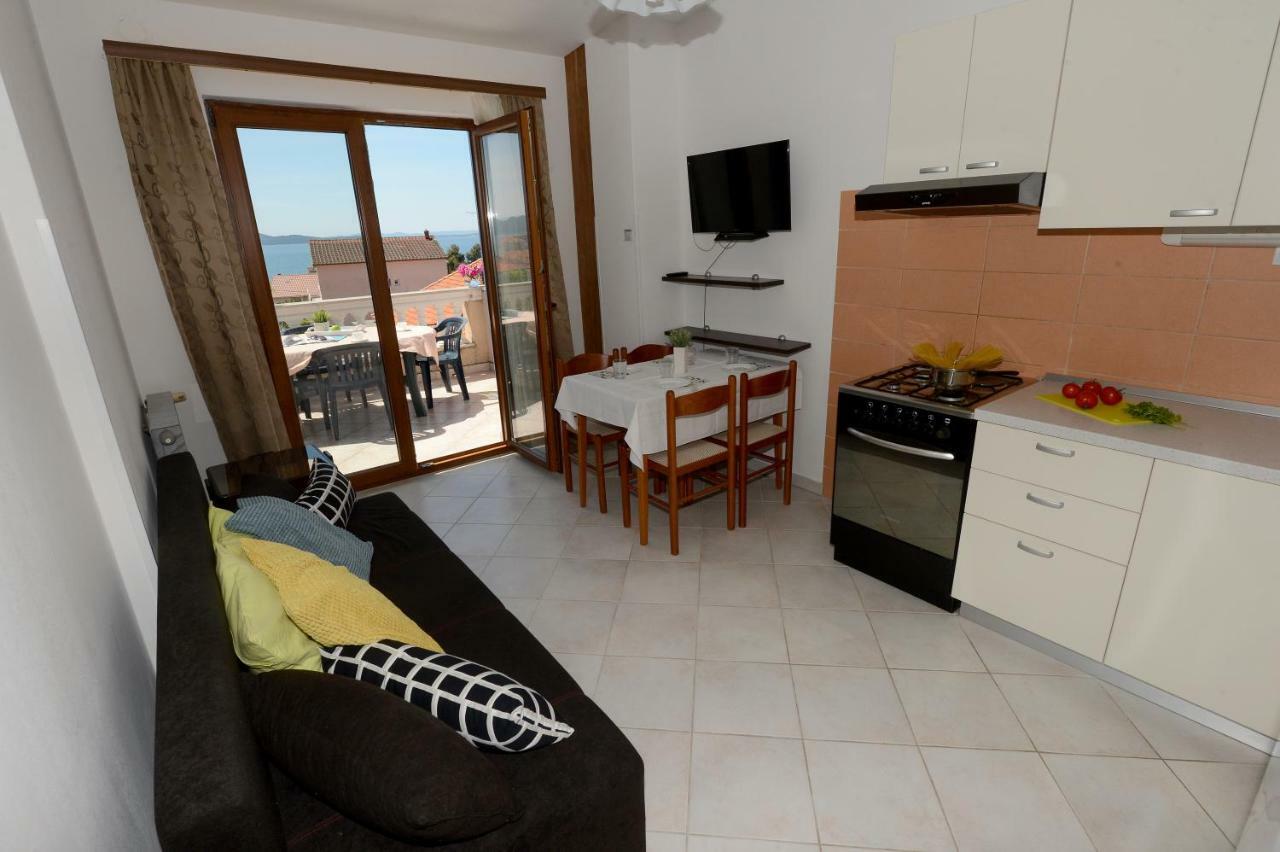 Padrenostro Apartment *